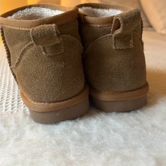 Classic Women's Short Winter Boot - Brown - Picture 4 of 4